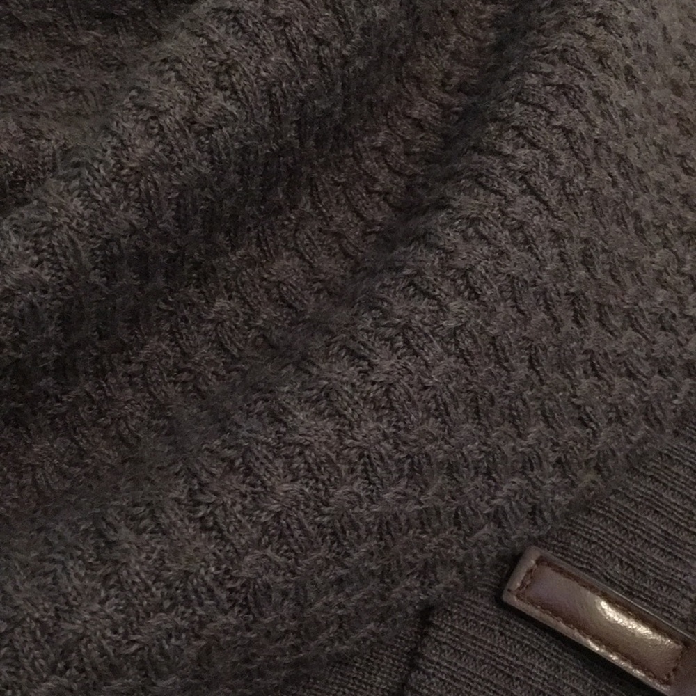 ELLEN TRACY - Super Chic Brown Sweater with Buckle Detail - Size: Large - Picture 9 of 13